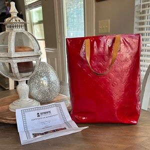 Louis Vuitton (rehab) Vernis reade tote bag COA